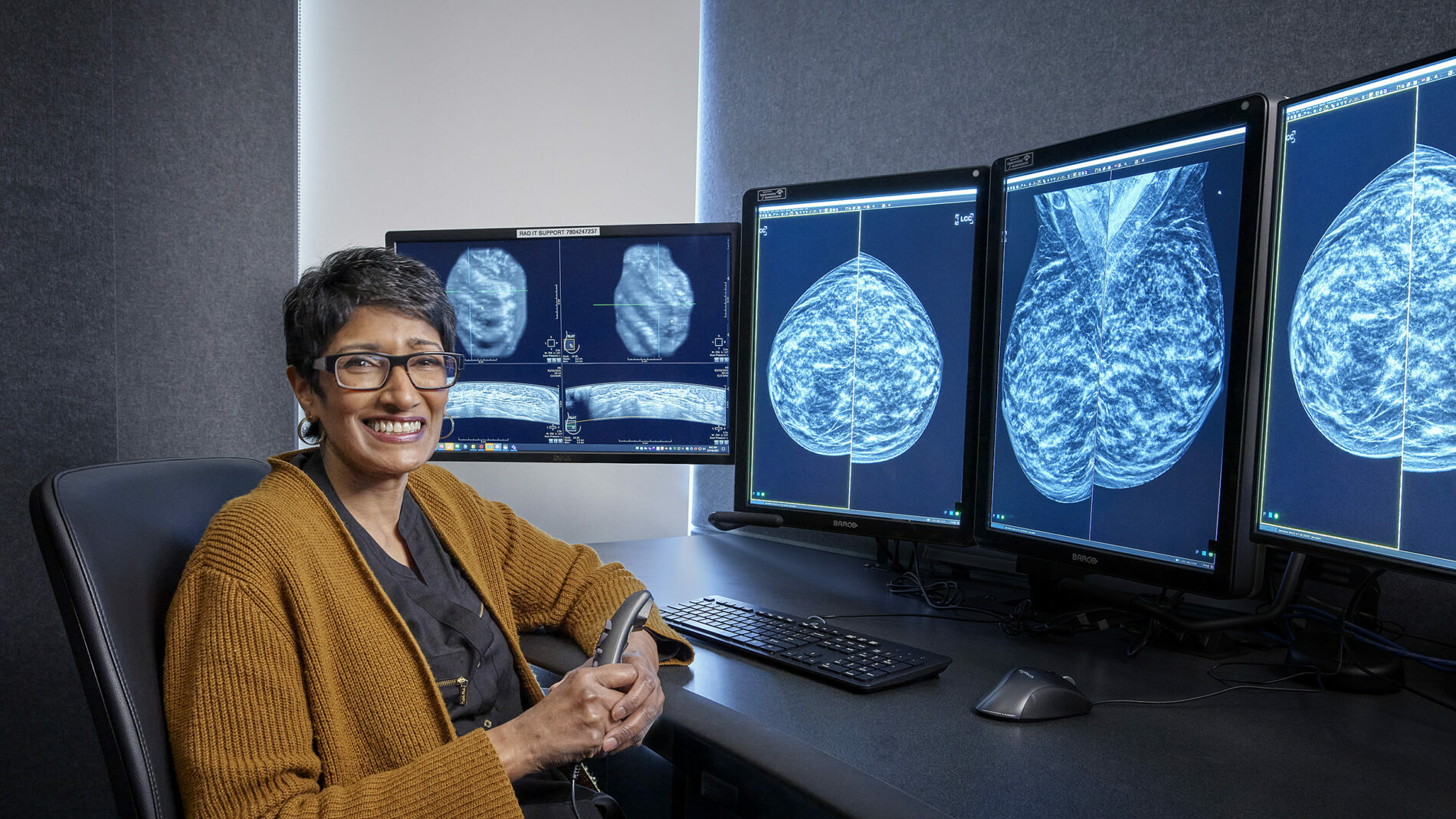 radiologist-breast-imaging-mri